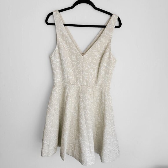 NWT Erin by Erin Fetherston Coco Jacquard Gold Embossed Fit & Flare Mini Dress - Picture 4 of 11